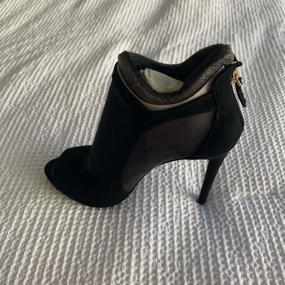 Guess booties black size 8